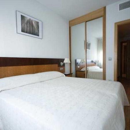 Suites Kris Aeropuerto Madrid Bagian luar foto